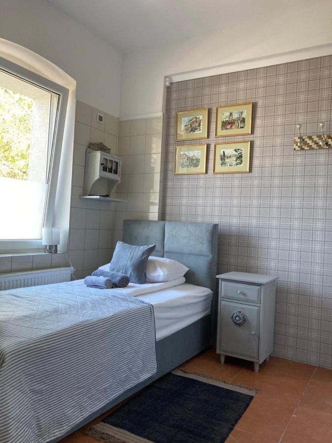 Villa Italiana Pokoje Z Prywatnymi Lazienkami & Odnowa Biologiczna Гдиня Екстериор снимка